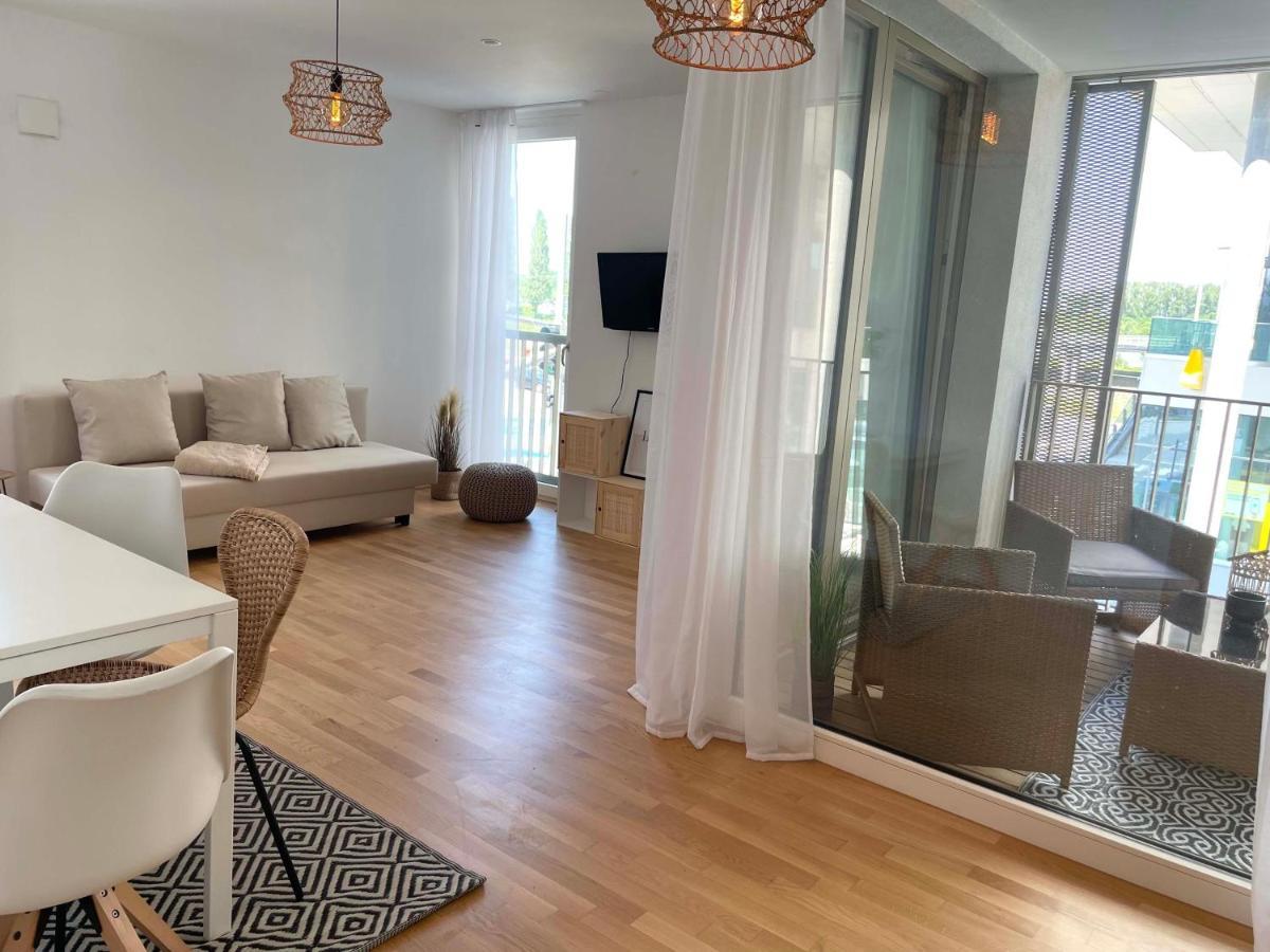 Urban Oasis: Stylische Wohnung Βιέννη Εξωτερικό φωτογραφία